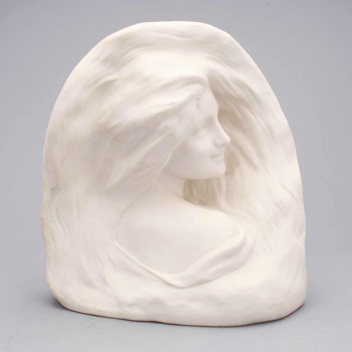 Parian sculpture "Leendet" (The smile). 1907-1925. Height 25 cm / 9.8 inches.